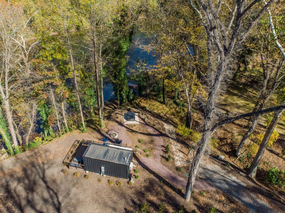 Riverside Tiny Cabin W Hot Tub, Fire Pit, & Kayaks Rileyville Exterior foto